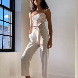 Aritzia Wilfred Tie Front Jallade Pant size 0 in light grey cream